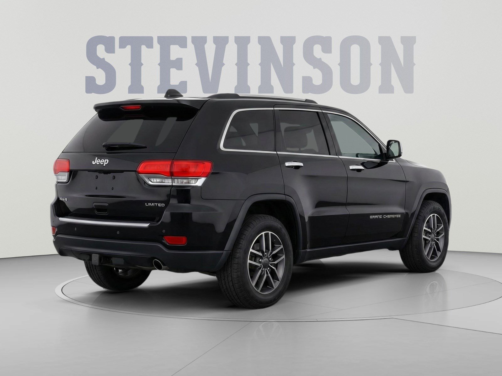 Used 2019 Jeep Grand Cherokee Limited w/ Luxury Group II AWD/4WD image 4