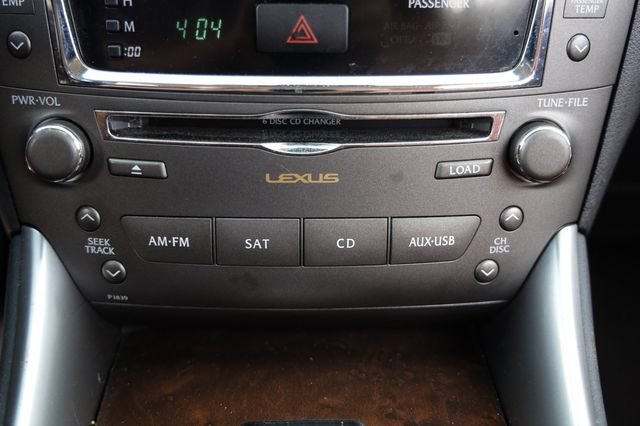 Used 2011 Lexus IS 350C w/ Luxury Pkg RWD image 32
