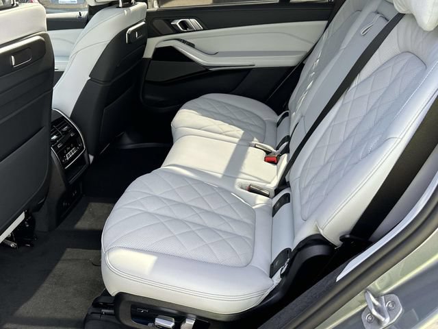 New 2027 BMW X7 xDrive40i AWD/4WD image 8
