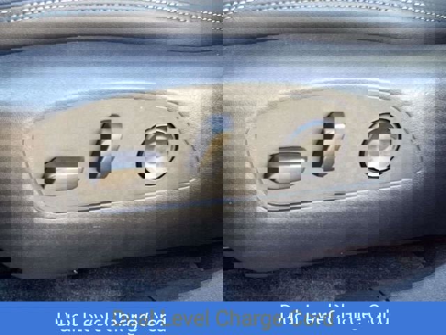 New 2025 Chevrolet Equinox EV LT image 14