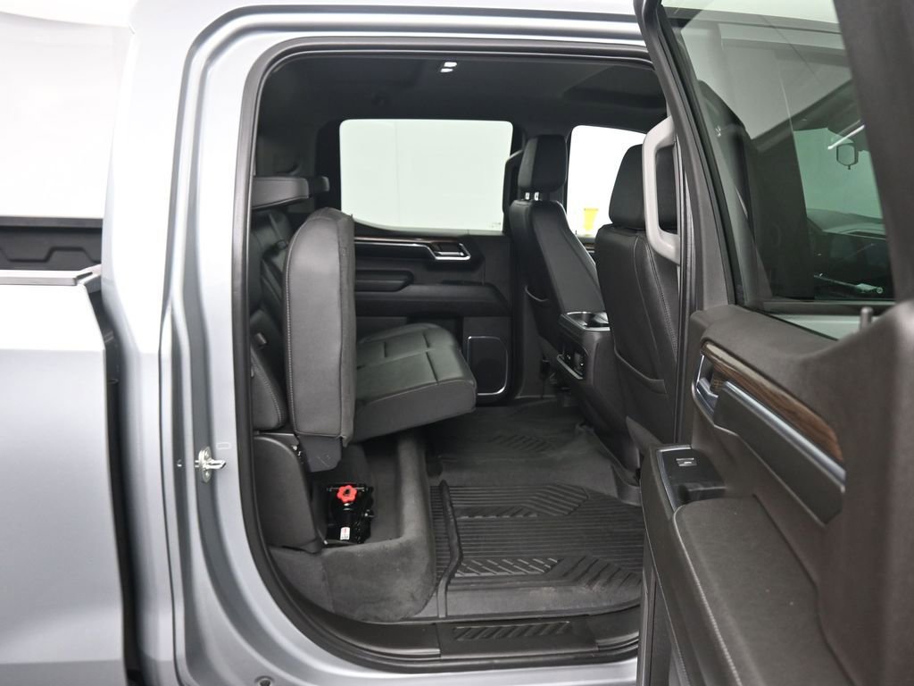 Used 2024 Chevrolet Silverado 1500 LT Trail Boss w/ Convenience Package II image 46