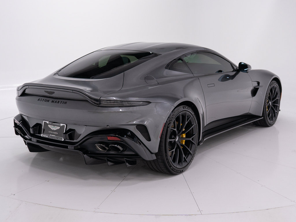 Used 2026 Aston Martin V8 Vantage Coupe RWD image 5
