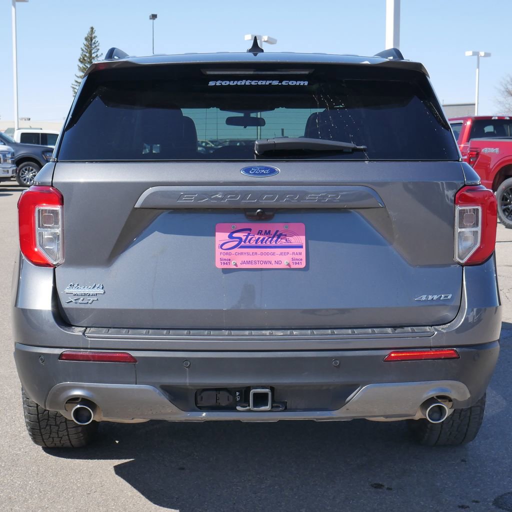 Used 2023 Ford Explorer XLT w/ Equipment Group 202A image 10