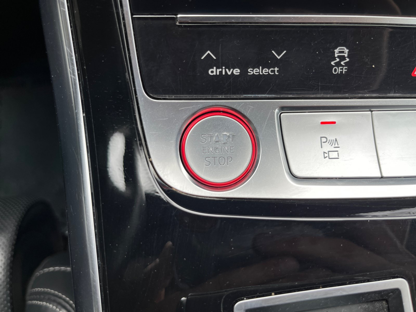 Used 2020 Audi SQ8 Prestige AWD/4WD image 30