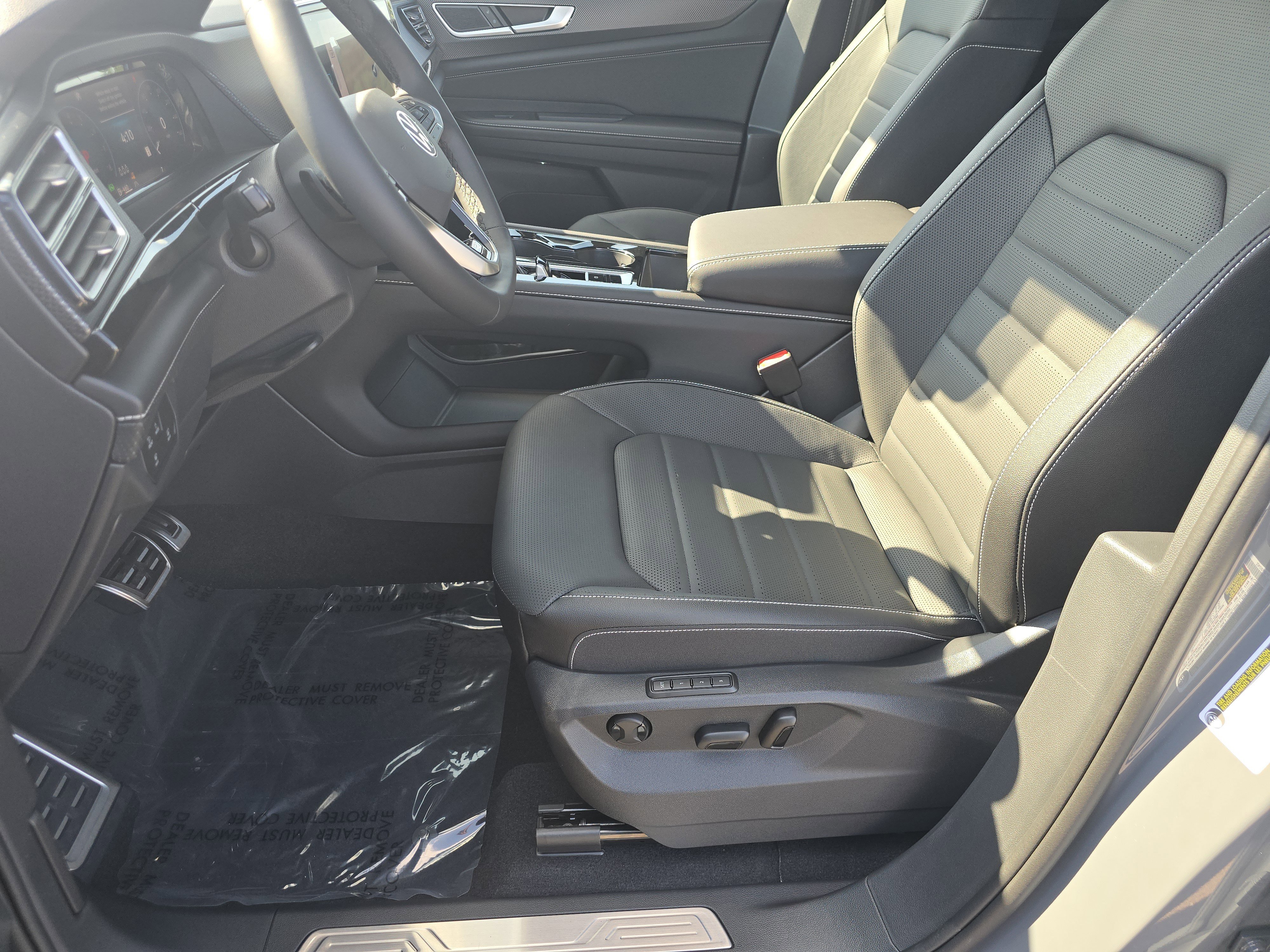 New 2026 Volkswagen Atlas Cross Sport SEL R-Line image 21