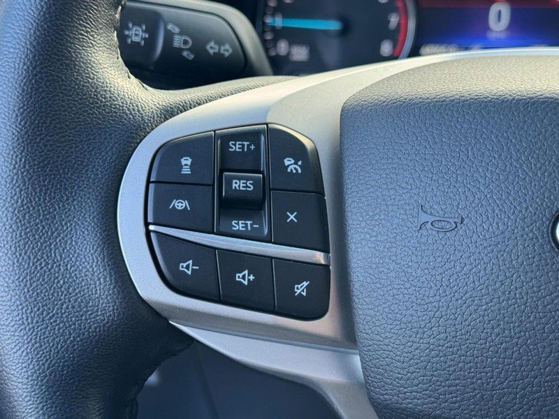 Used 2021 Ford Explorer XLT w/ Equipment Group 202A image 19