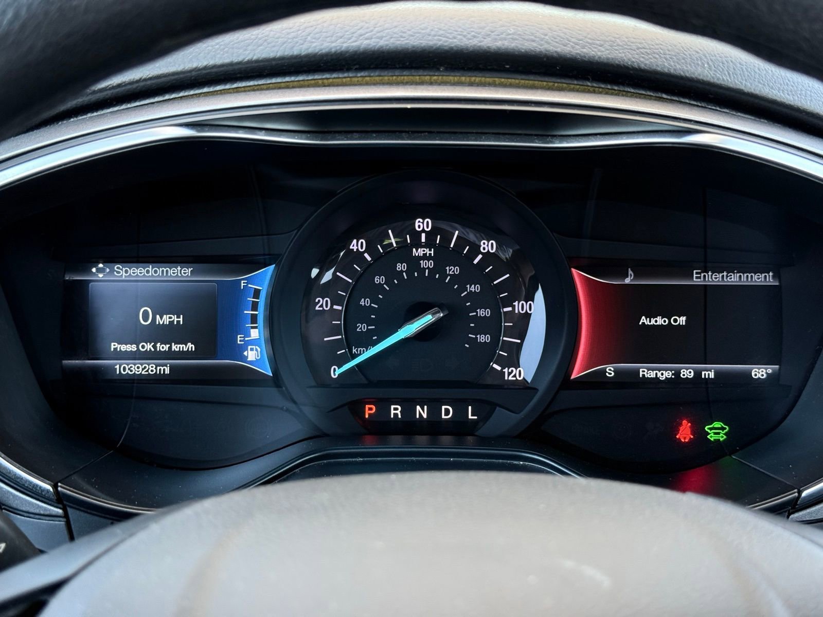Used 2019 Ford Fusion SE FWD image 28