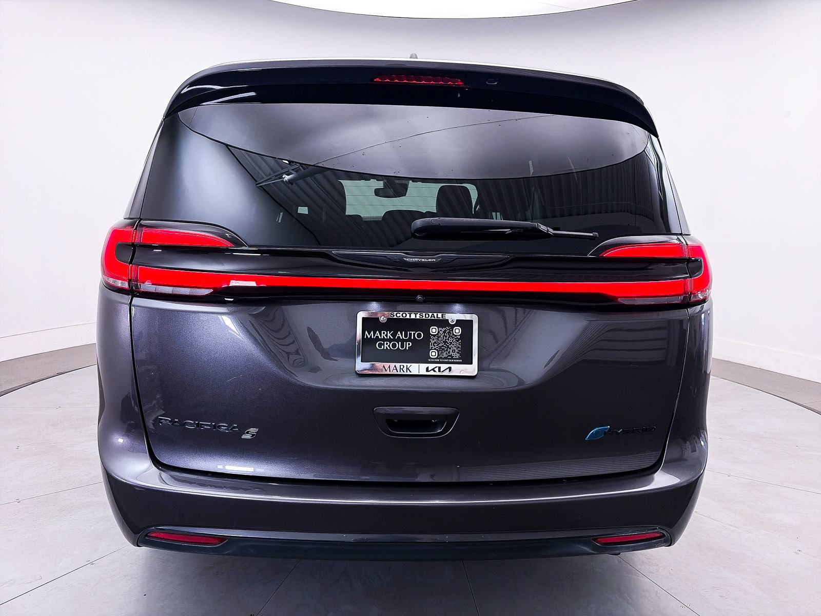Used 2022 Chrysler Pacifica Touring-L w/ S Appearance Package FWD image 14