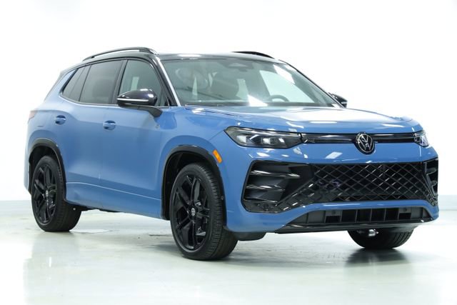 New 2026 Volkswagen Tiguan SE R-Line image 3