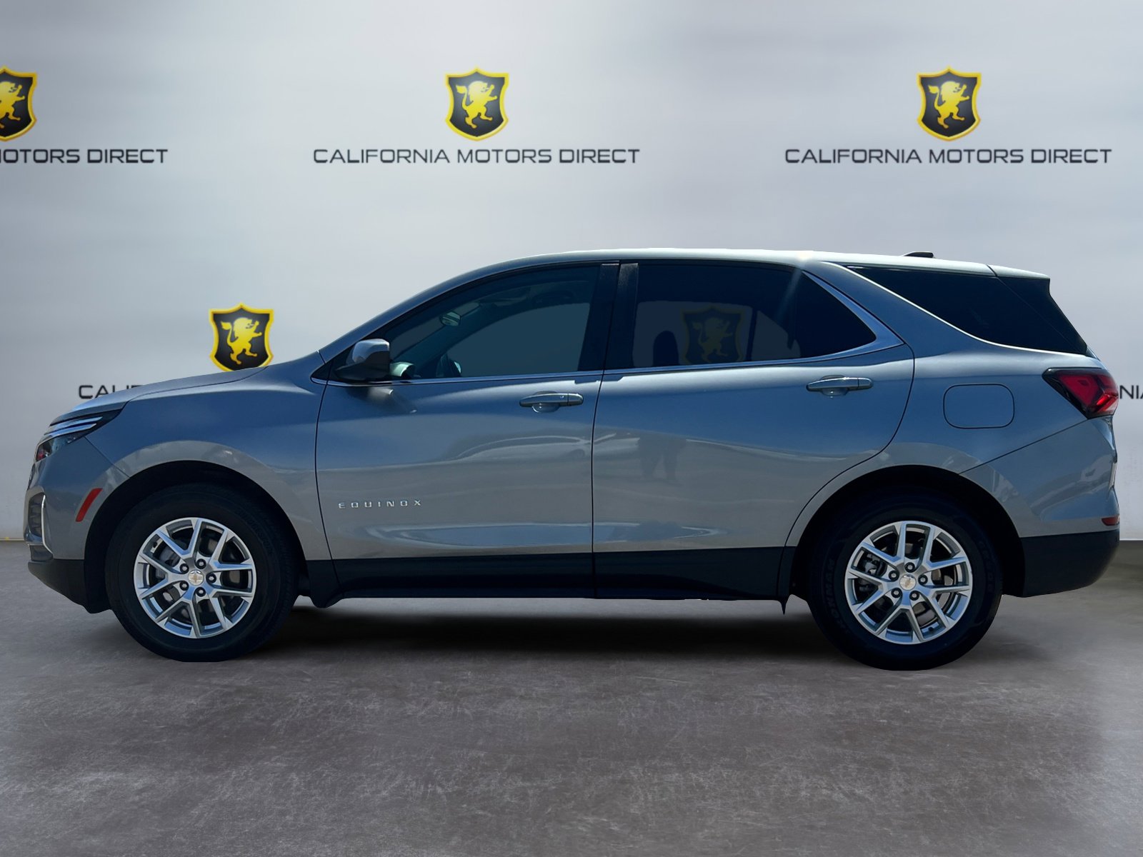 Used 2024 Chevrolet Equinox LT image 2
