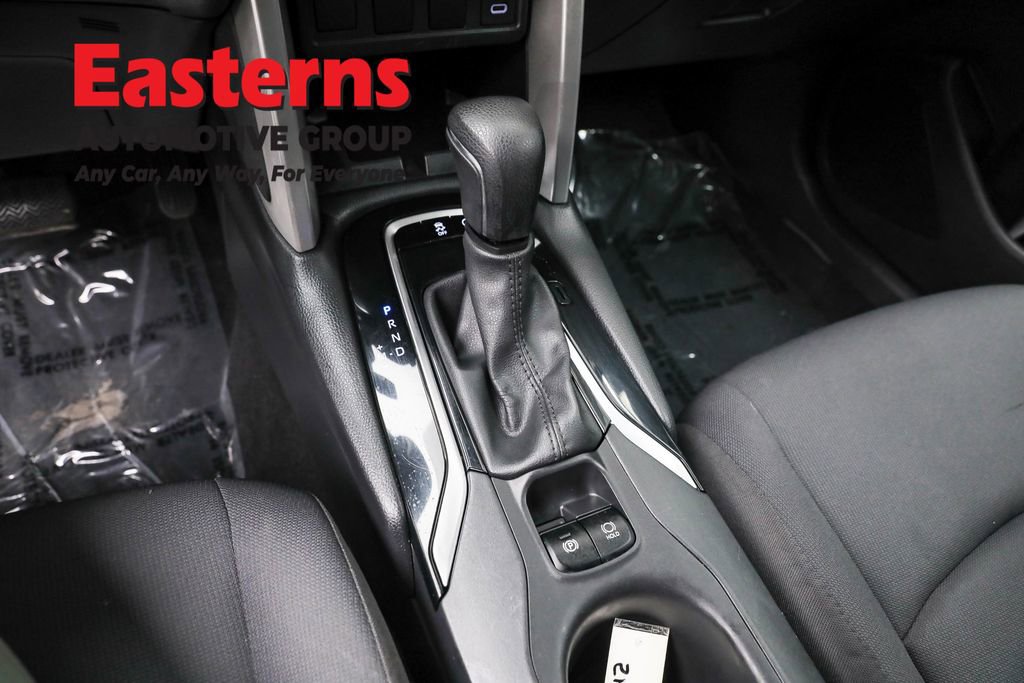 Used 2024 Toyota Corolla Cross LE image 13