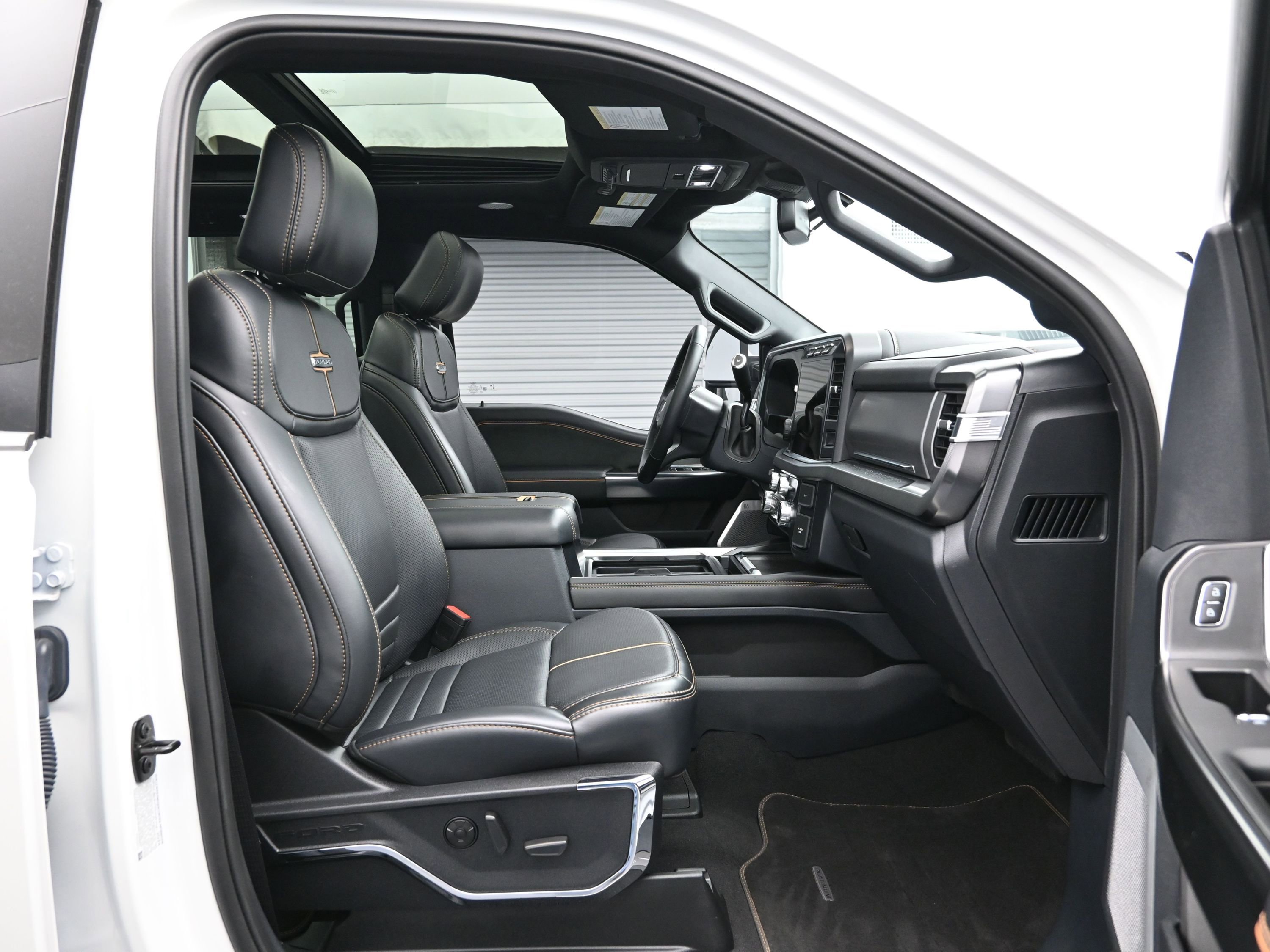 Used 2024 Ford F250 Platinum w/ Tremor Off-Road Package image 13