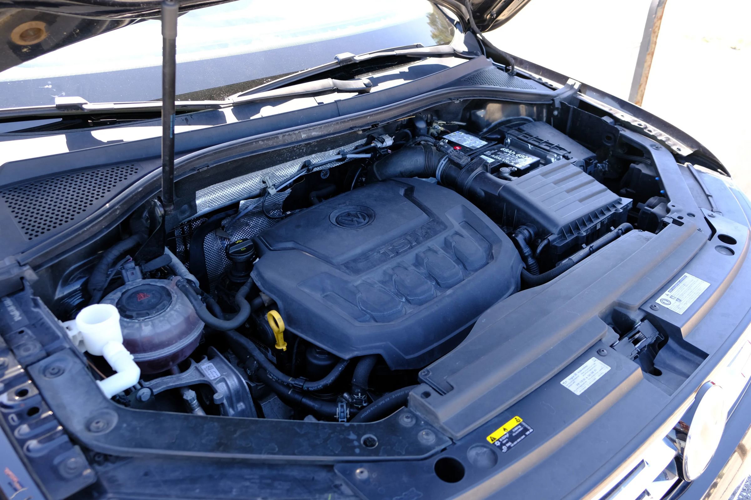 Used 2018 Volkswagen Tiguan SE FWD image 49