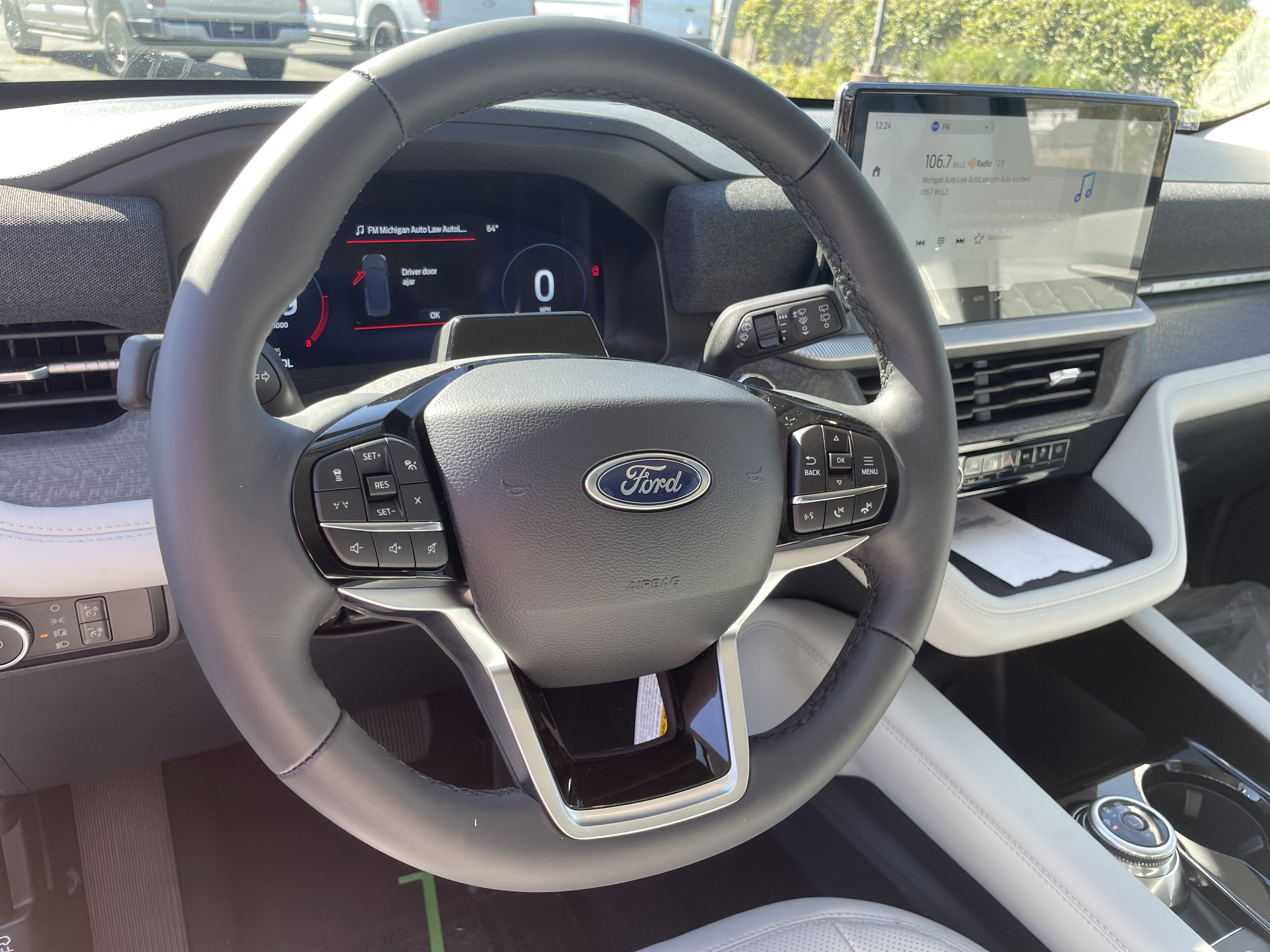 New 2026 Ford Explorer Platinum image 11