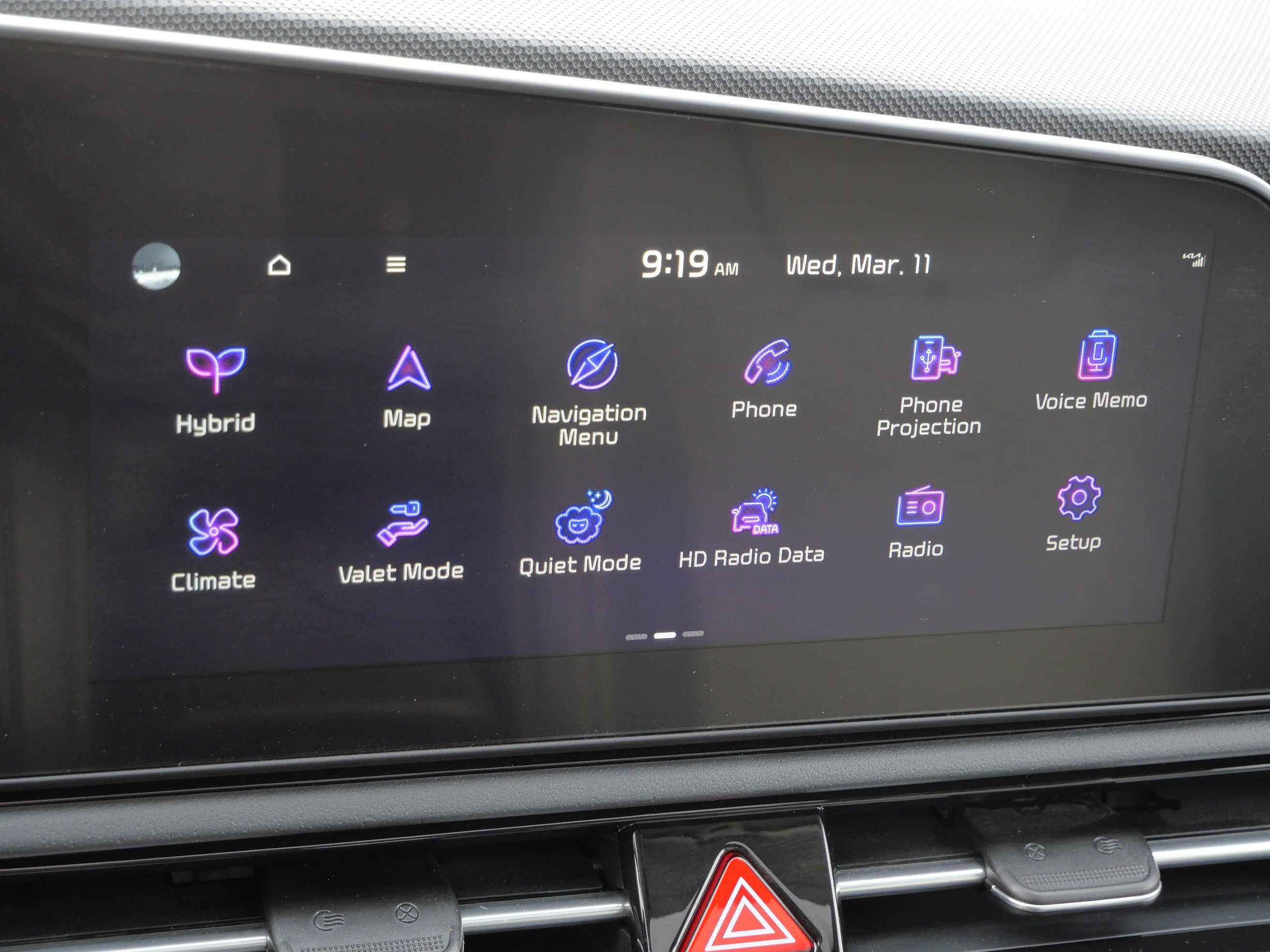 Used 2025 Kia Niro SX image 22