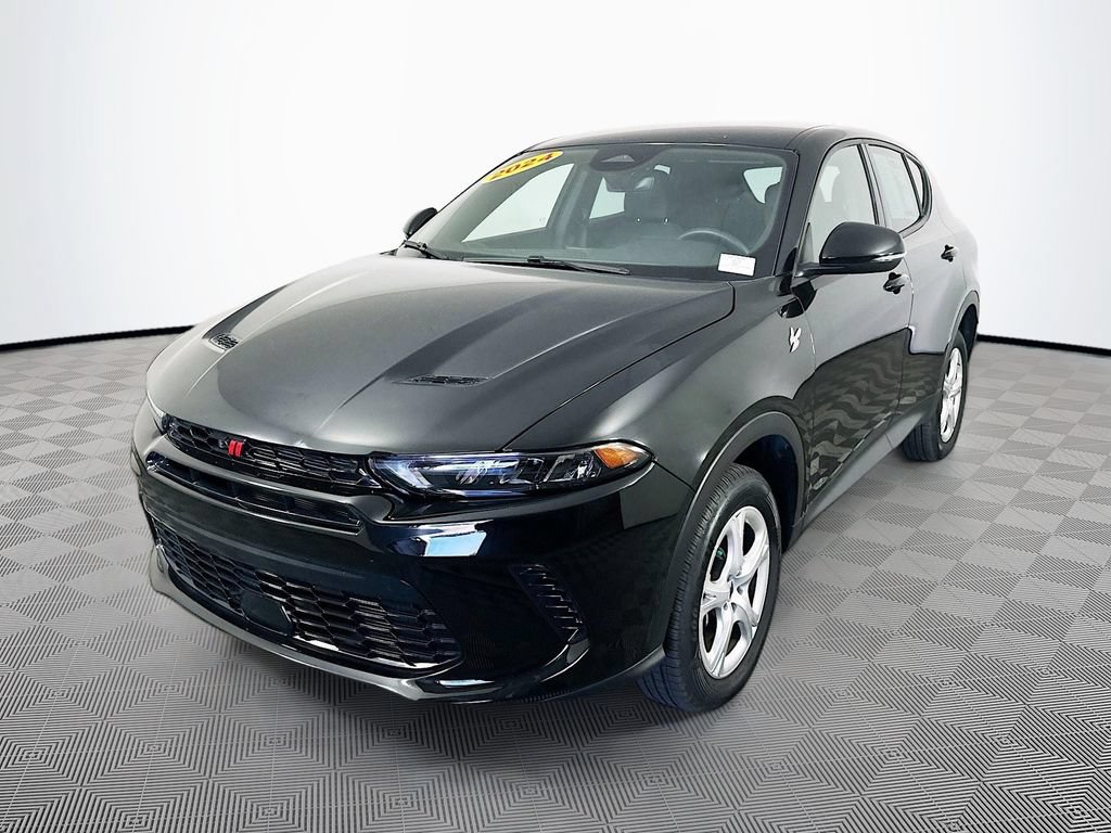 Certified 2024 Dodge Hornet GT w/ Cold Weather Group AWD/4WD image 5