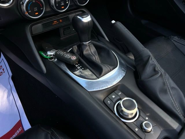 Used 2017 FIAT 124 Spider Lusso image 36