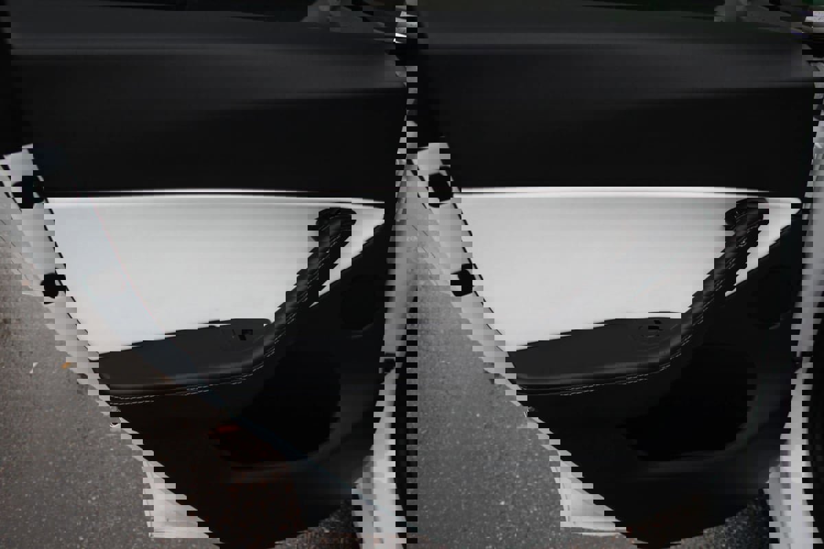 Used 2020 Tesla Model Y Long Range image 30