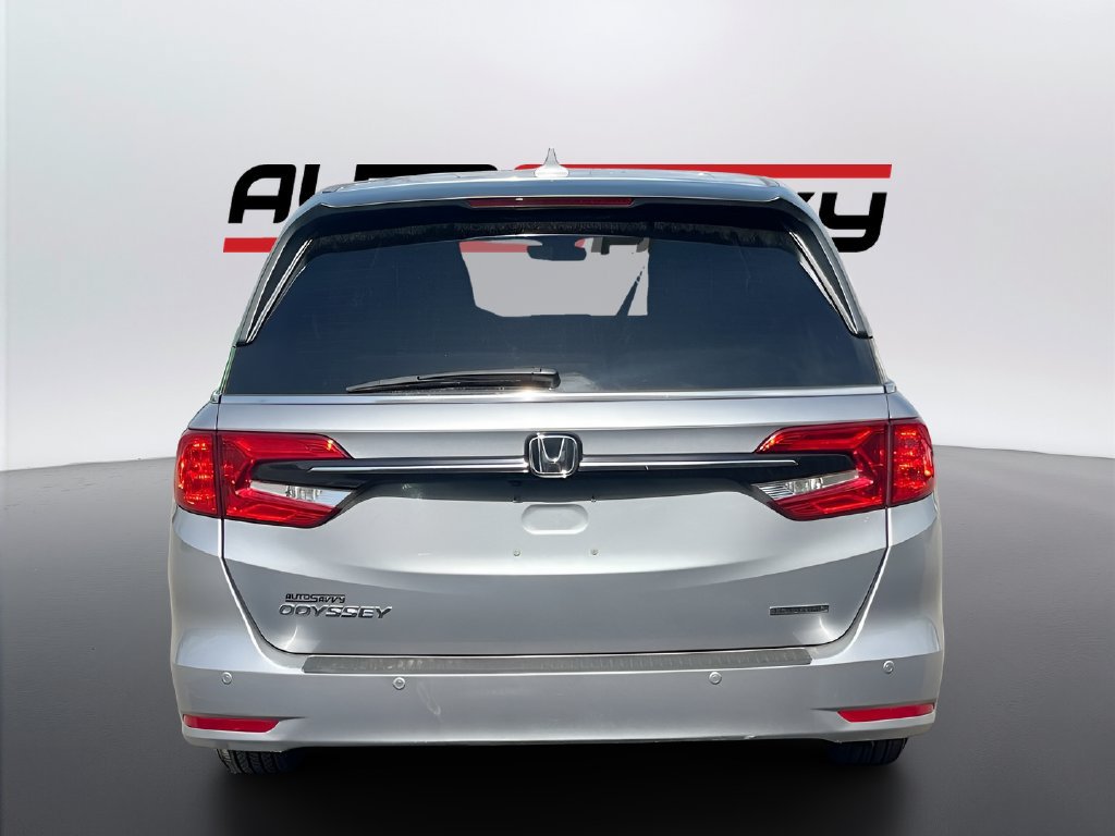 Used 2023 Honda Odyssey Touring image 6