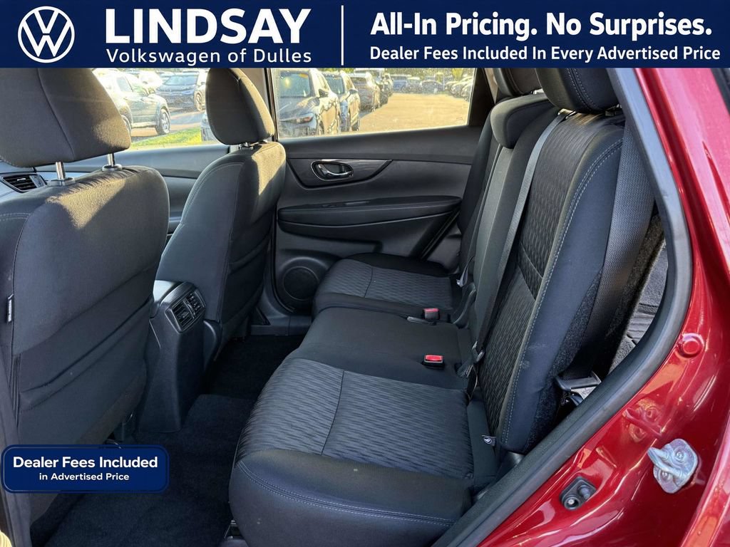 Used 2018 Nissan Rogue SV w/ Premium Package AWD/4WD image 14