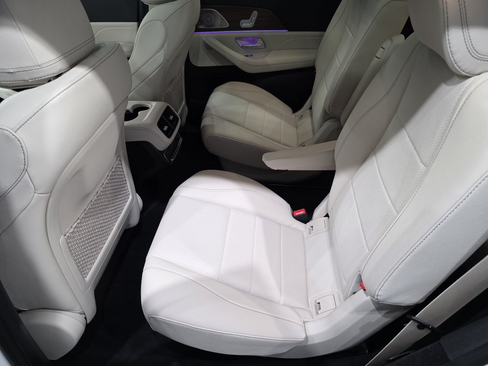 Used 2025 Mercedes-Benz GLS 450 4MATIC image 11