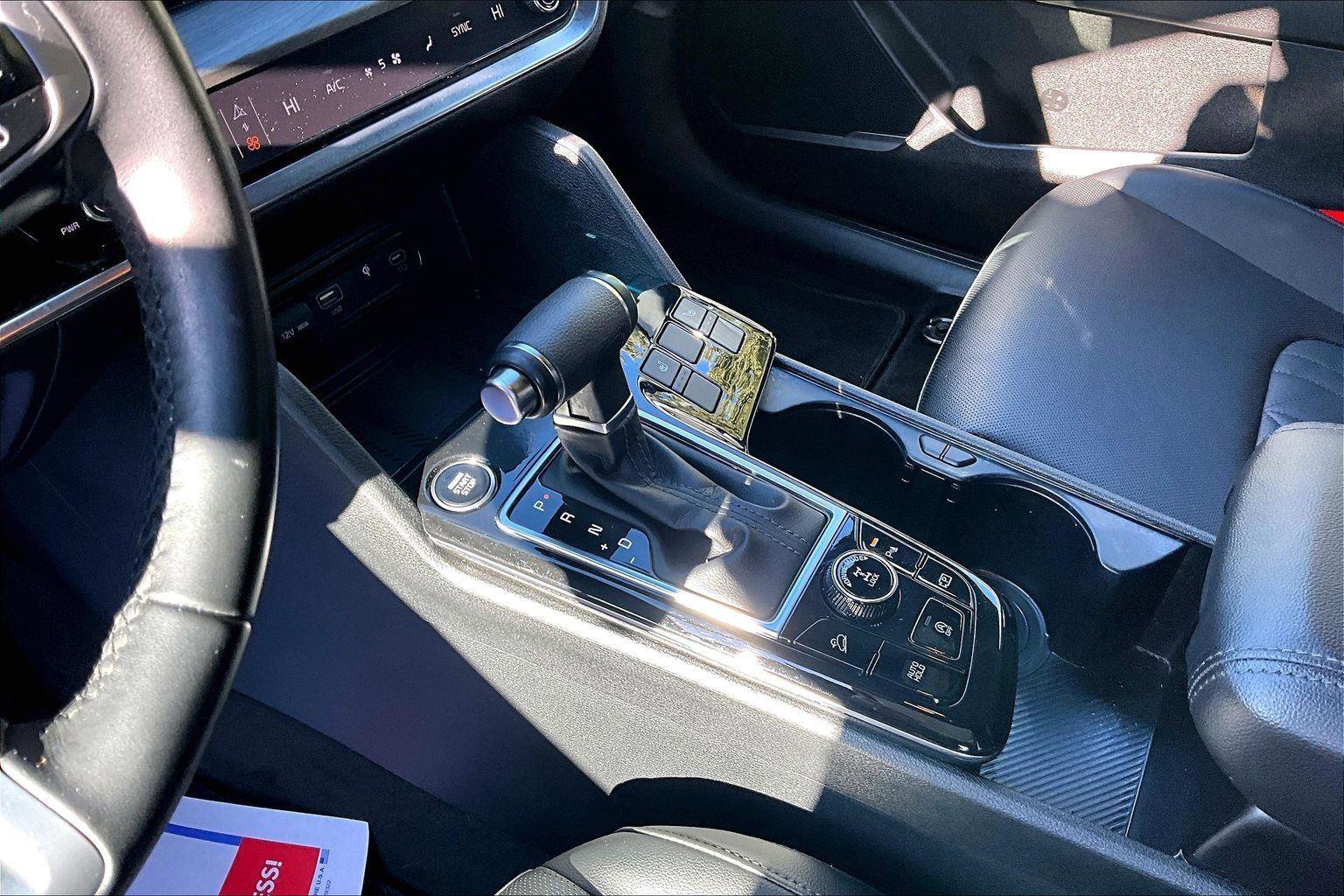 Used 2023 Kia Sportage X-Line image 12