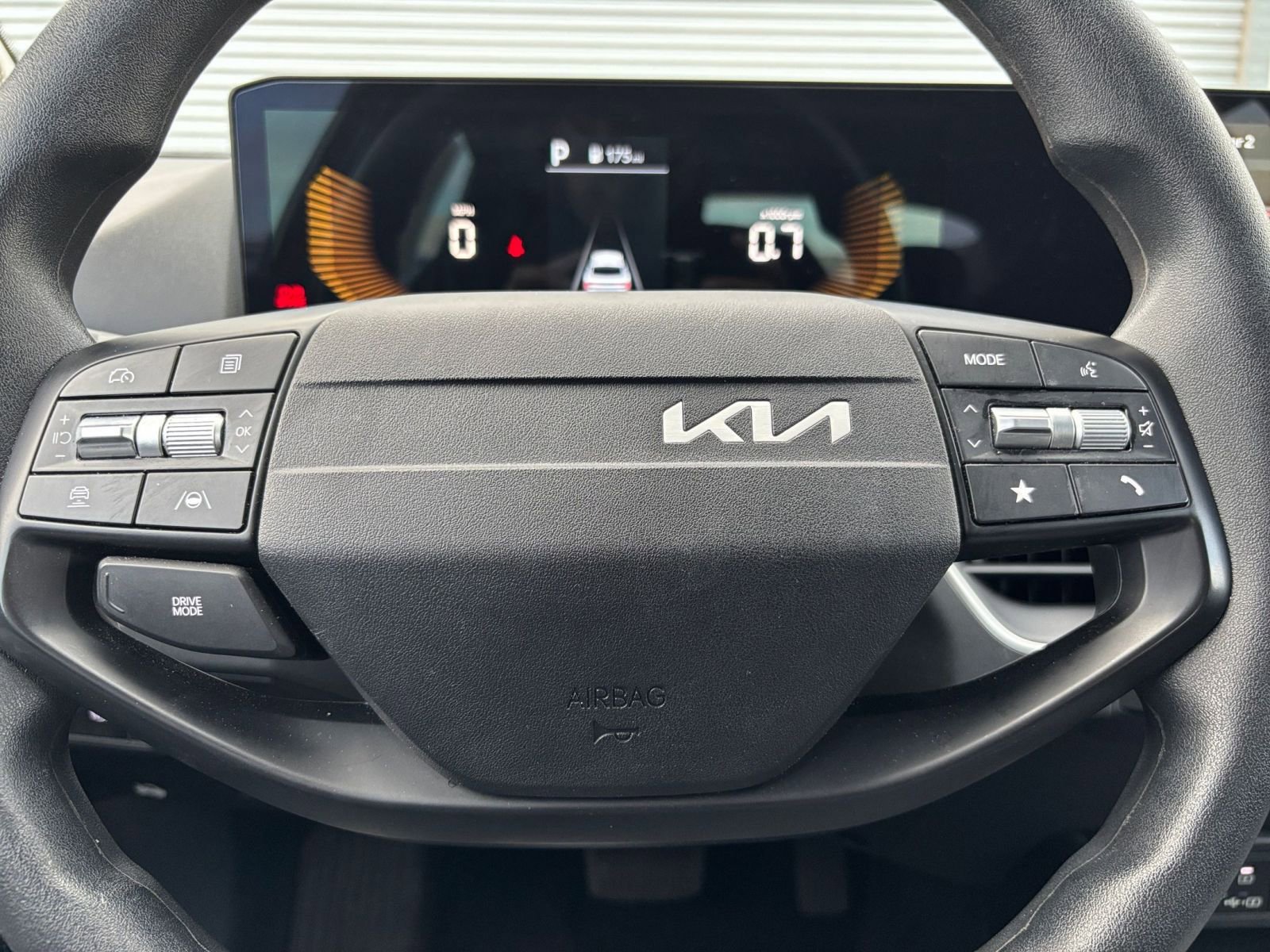 Used 2025 Kia K4 FWD image 27