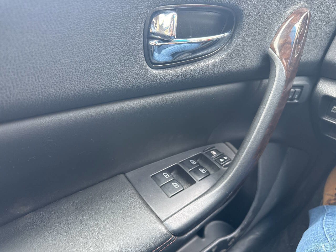 Used 2011 Nissan Maxima 3.5 SV w/ Premium Pkg image 15