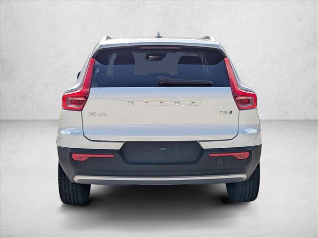 Used 2019 Volvo XC40 T5 Momentum image 6