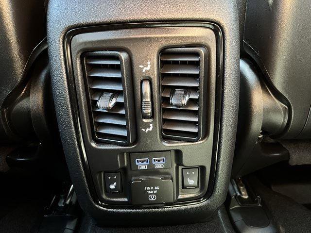 Used 2024 Dodge Durango GT image 23