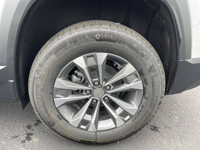 New 2026 Chevrolet Equinox LT w/ Convenience Package II AWD/4WD image 19
