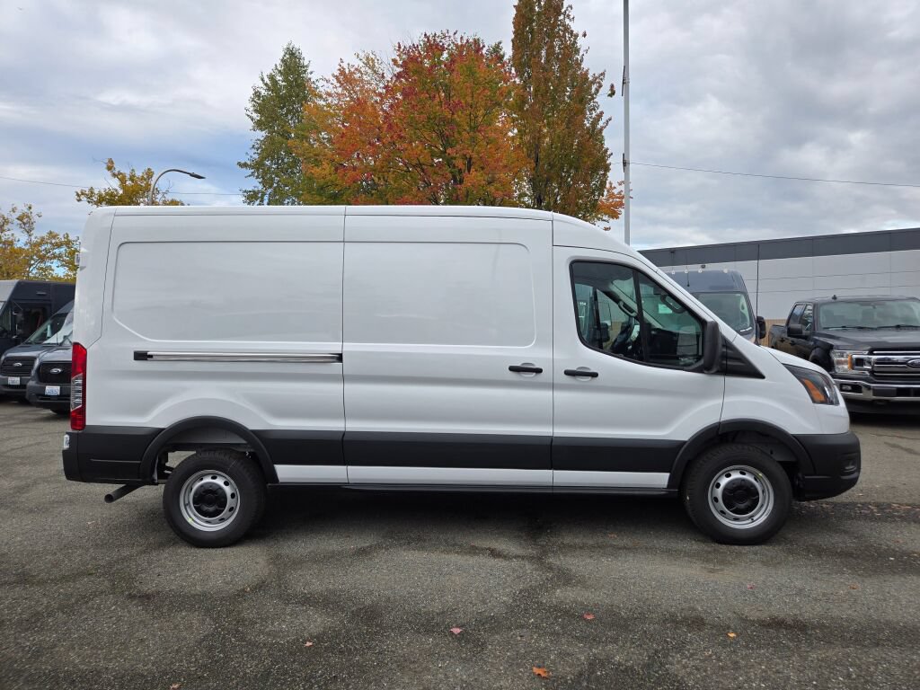 New 2026 Ford Transit 250 148 Medium Roof RWD image 4