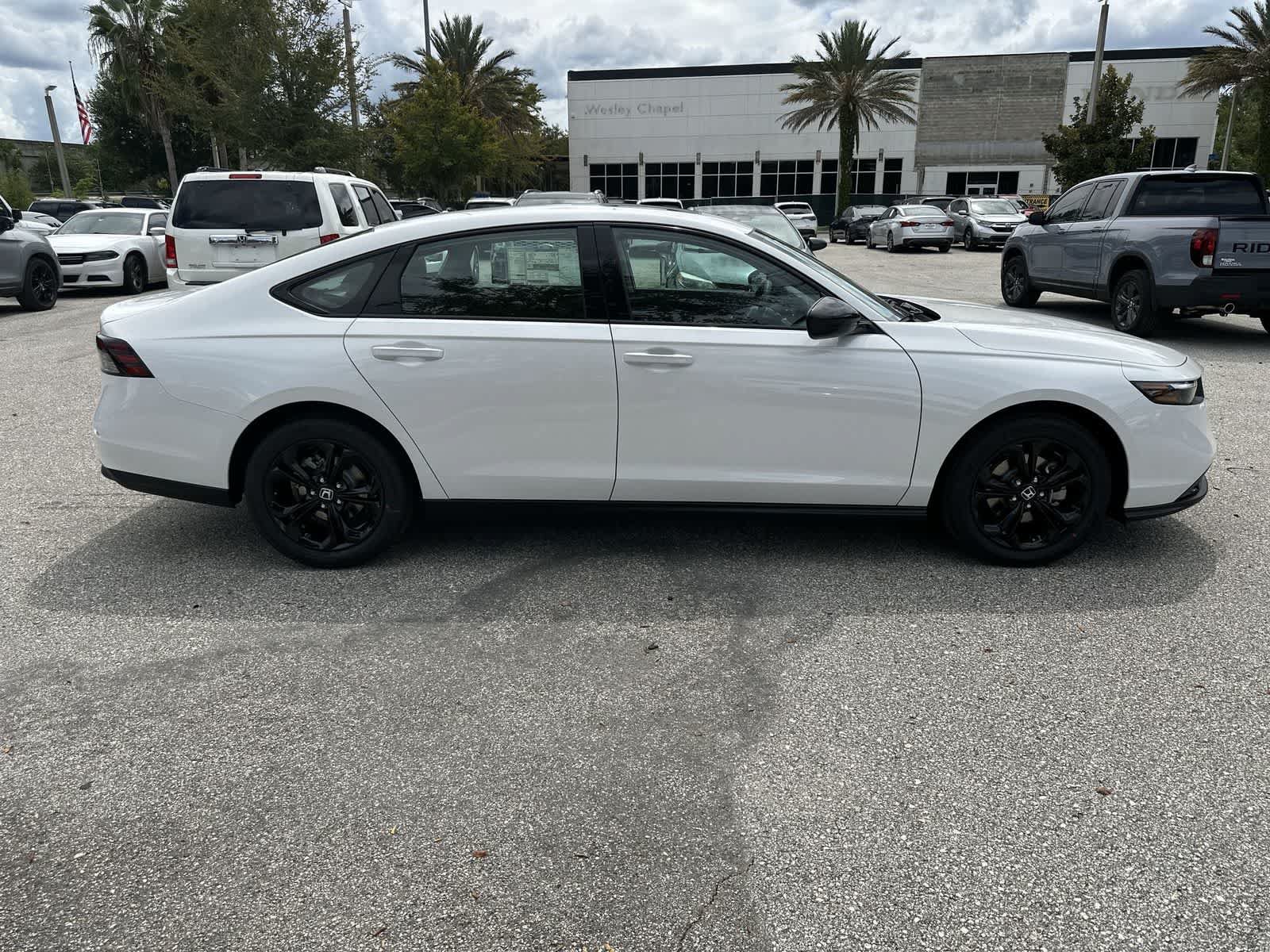Used 2025 Honda Accord SE image 7