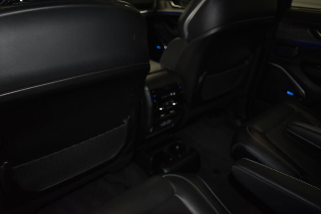 Used 2021 Jeep Grand Cherokee L Overland w/ Luxury Tech Group IV image 26