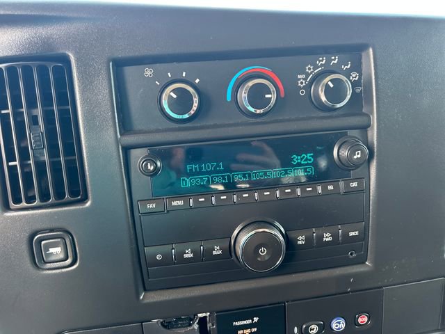 Used 2017 GMC Savana 2500 LS image 19