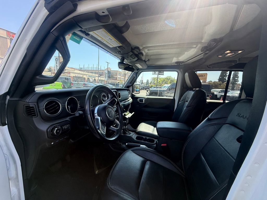 Used 2022 Jeep Wrangler Unlimited Sahara w/ Safety Group image 5