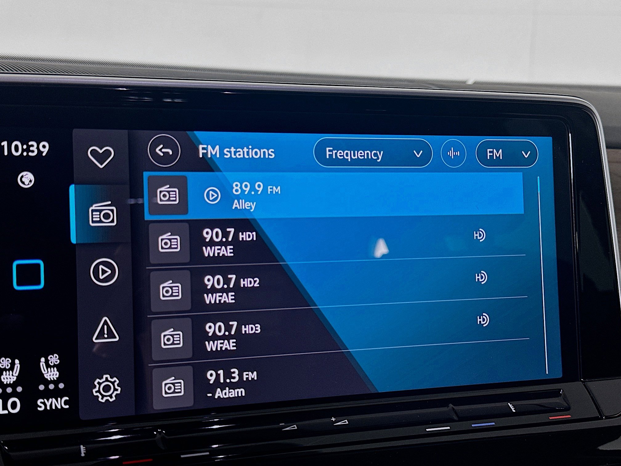 Used 2025 Volkswagen Atlas SE AWD/4WD image 21