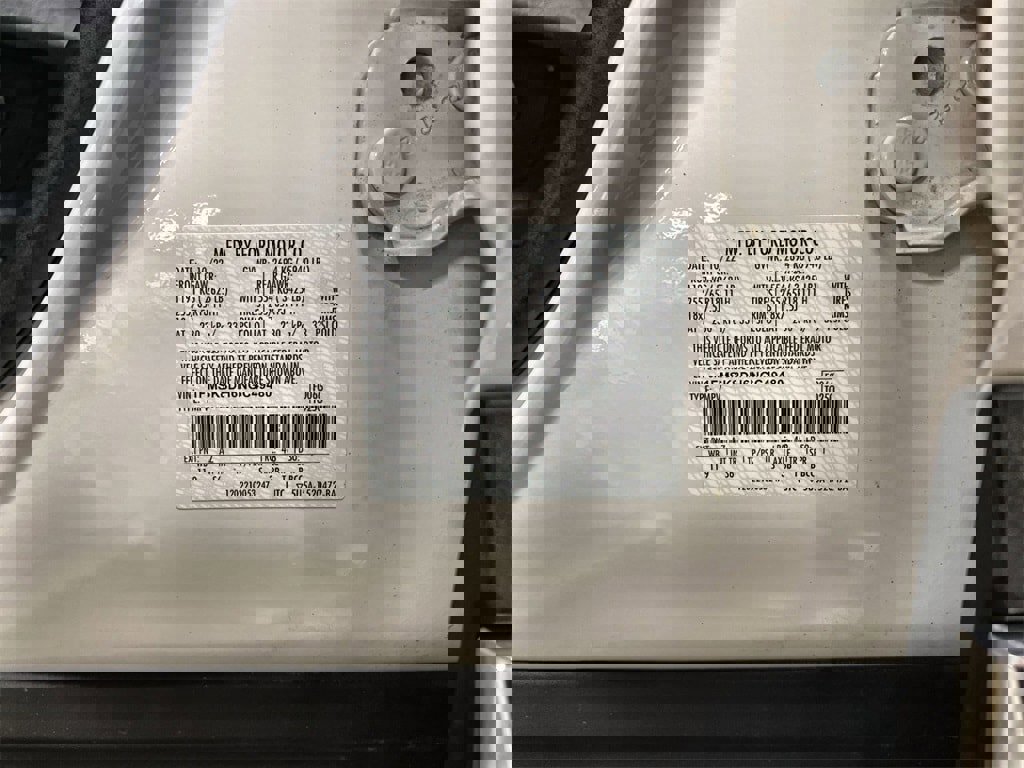 Used 2022 Ford Explorer XLT w/ Equipment Group 202A image 40