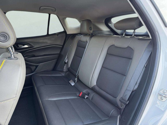 Used 2024 Chevrolet Trax ACTIV w/ Driver Confidence Package image 31