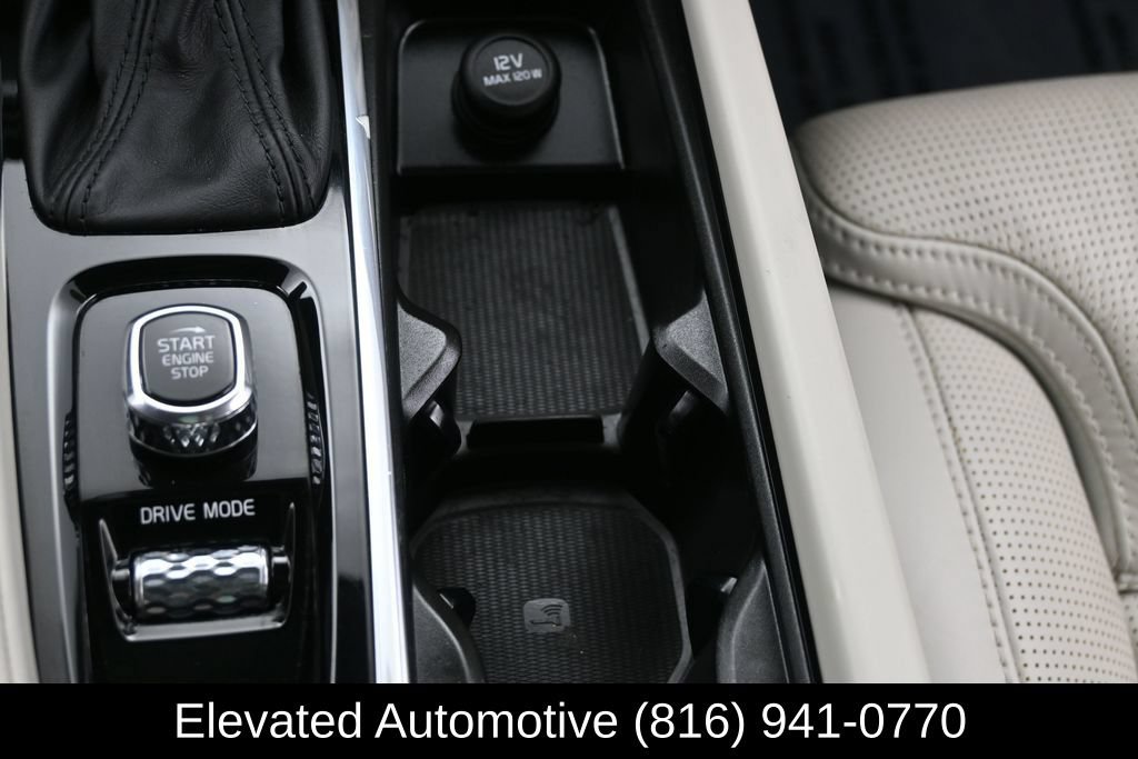 Used 2020 Volvo XC90 T6 Inscription AWD/4WD image 25