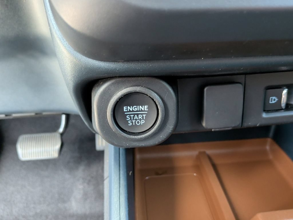 Used 2022 Ford Maverick Lariat FWD image 22