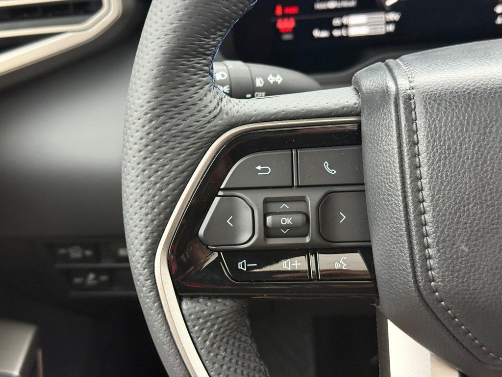 New 2026 Toyota Tundra Platinum AWD/4WD image 17
