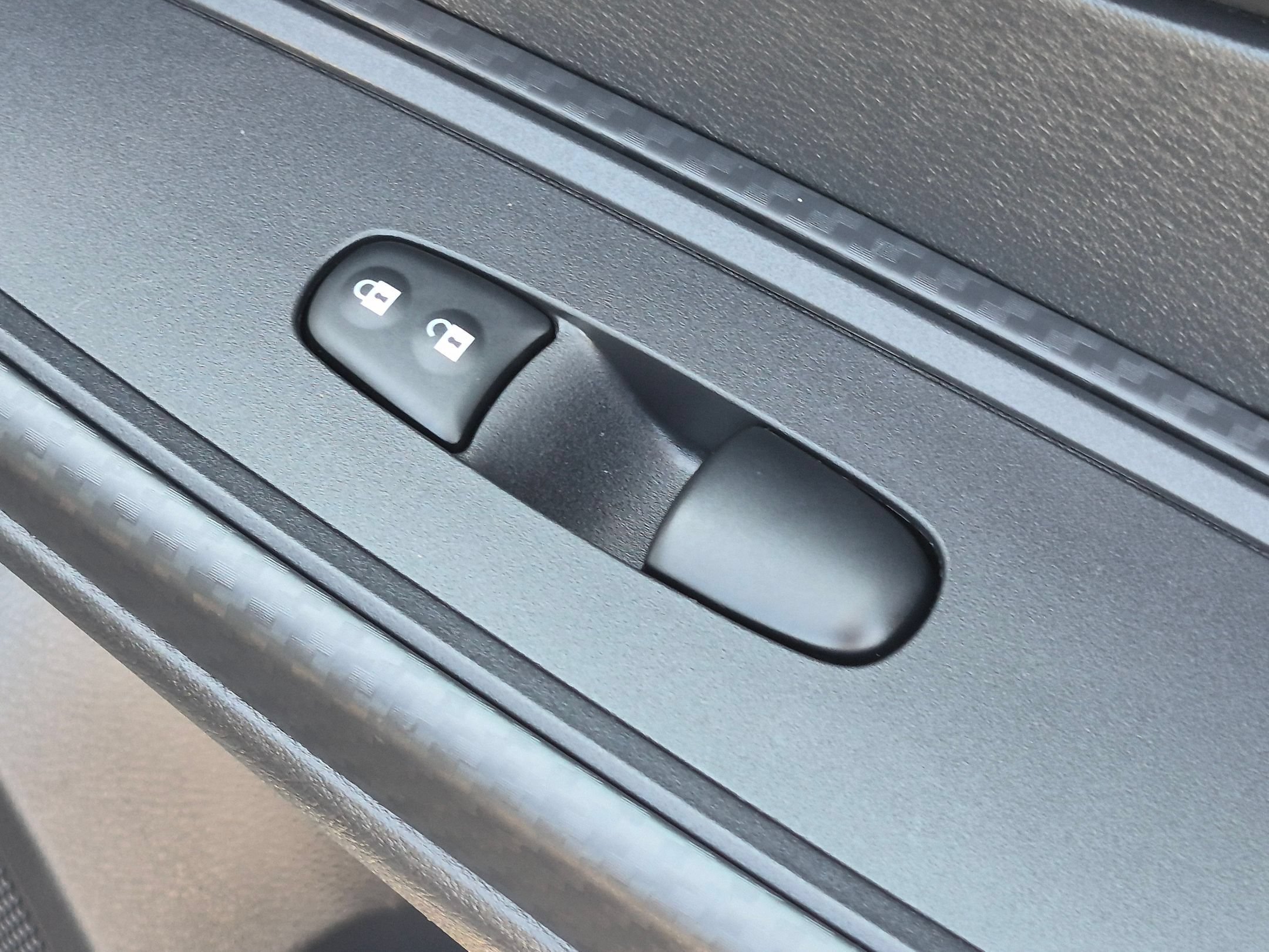 Used 2025 Nissan Versa S w/ Trunk Package FWD image 34