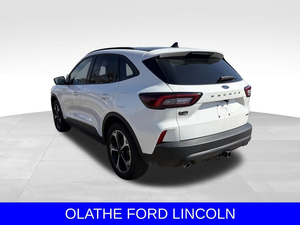 New 2025 Ford Escape ST-Line Select w/ Tech Pack #2 AWD/4WD image 3