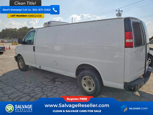 Used 2017 Chevrolet Express 2500 Extended RWD image 3