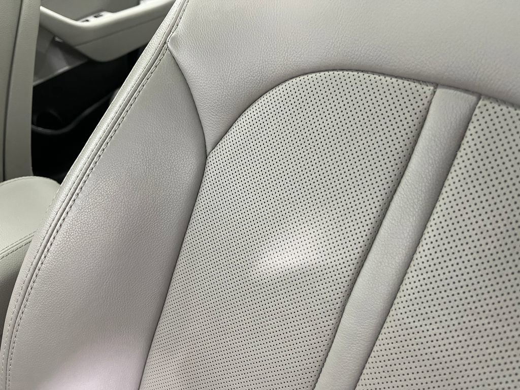 Used 2016 Hyundai Sonata Limited w/ Option Group 05 image 19