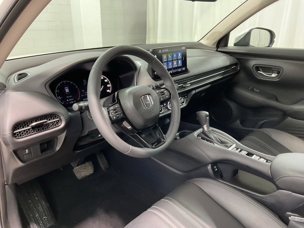 Used 2024 Honda HR-V EX-L image 16