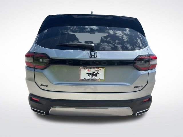 New 2026 Honda Pilot Touring image 4