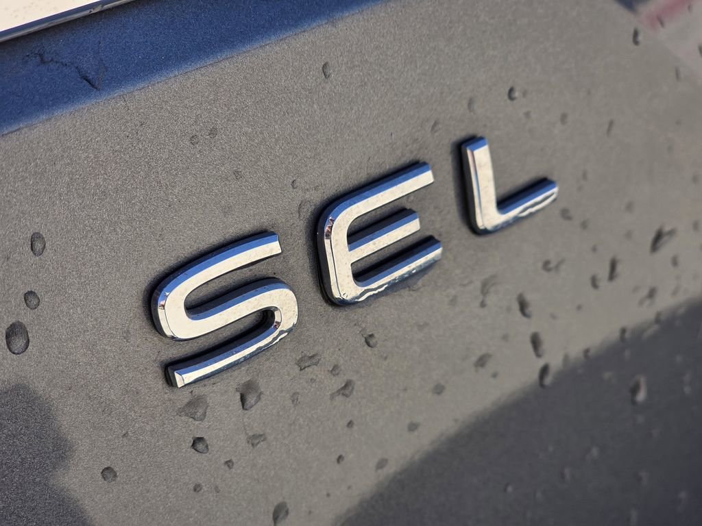 Used 2025 Volkswagen Atlas SEL image 7