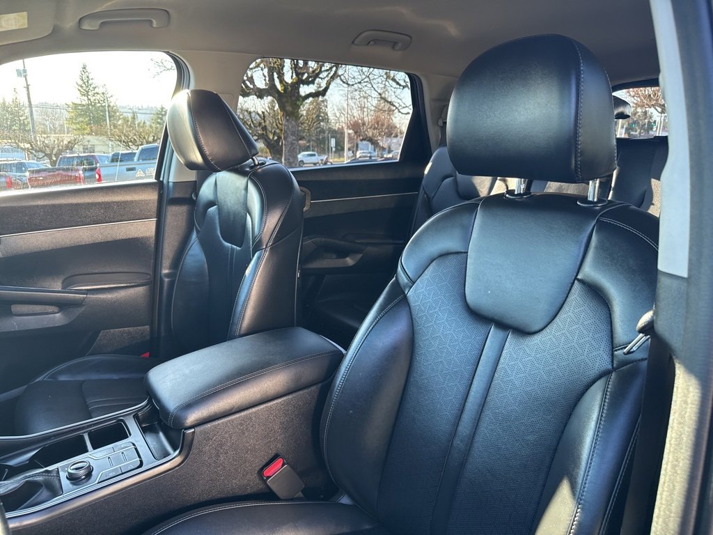 Used 2022 Kia Sorento S image 13
